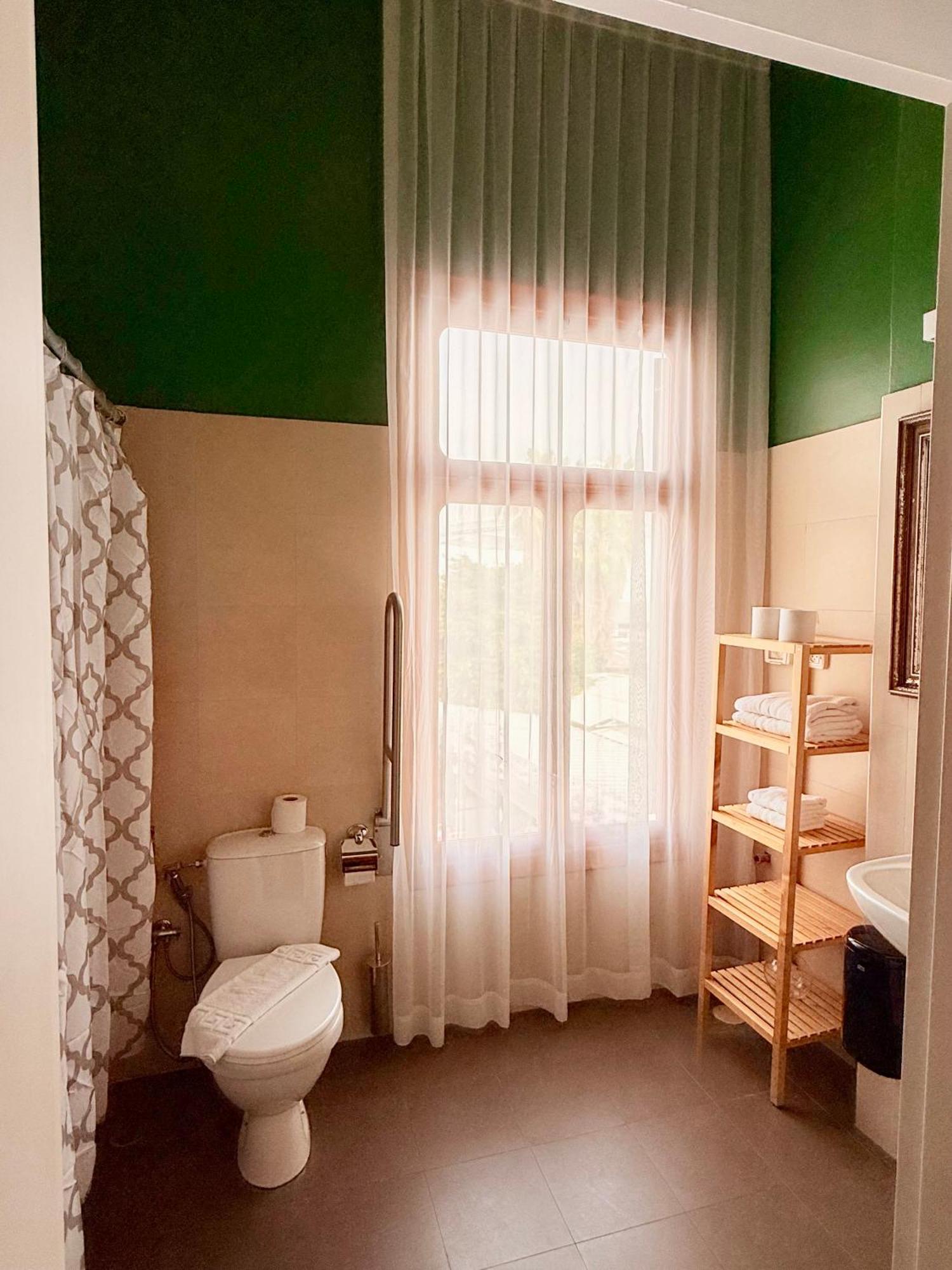 Inta Hotel (Adults Only) เทลอาวีฟ ภายนอก รูปภาพ