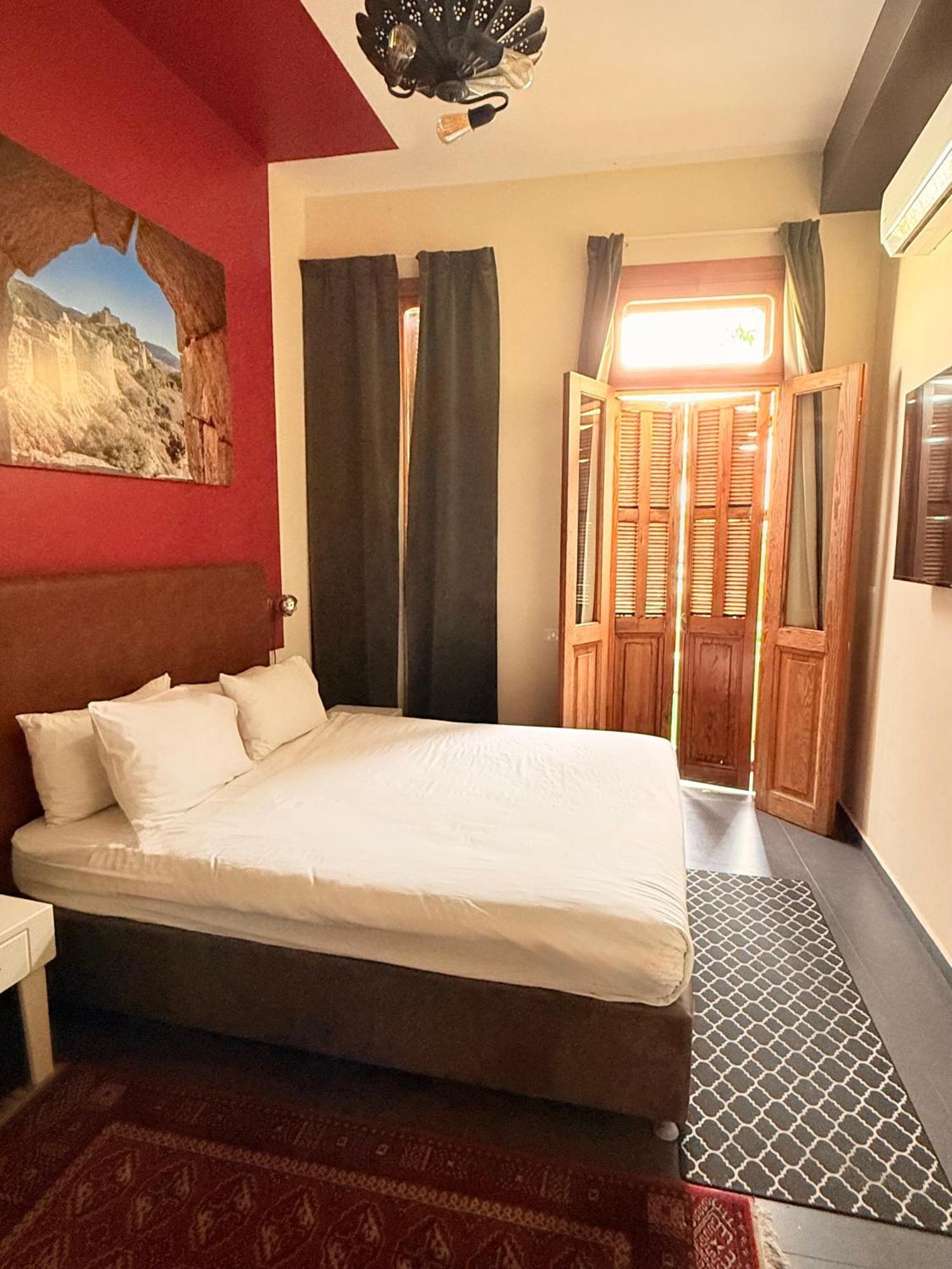 Inta Hotel (Adults Only) เทลอาวีฟ ภายนอก รูปภาพ