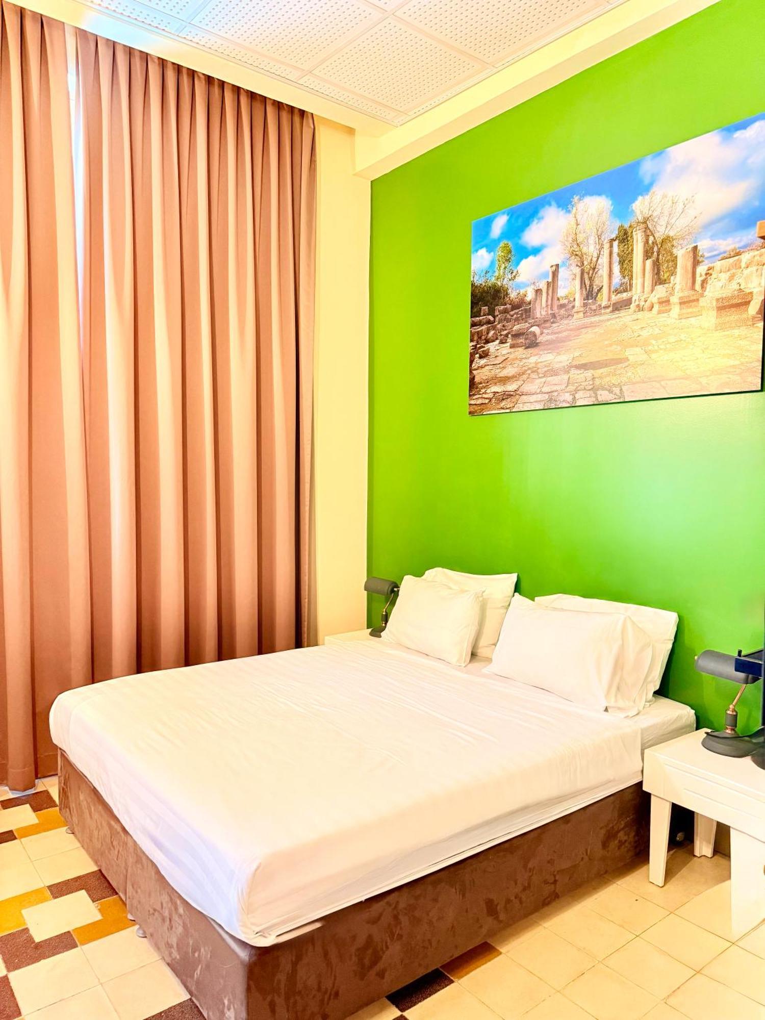 Inta Hotel (Adults Only) เทลอาวีฟ ภายนอก รูปภาพ